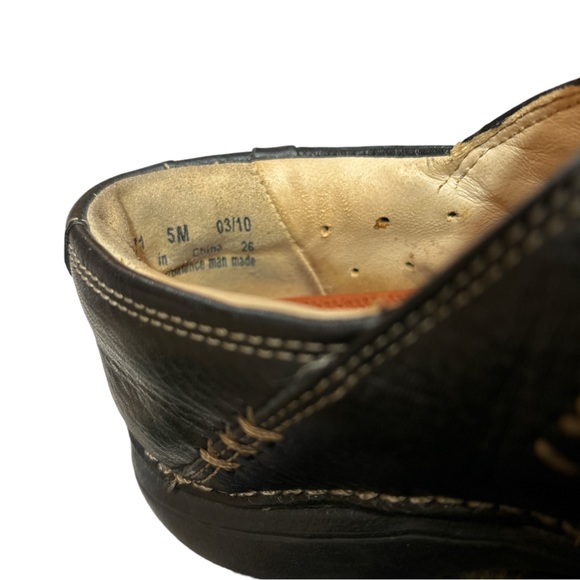 Clarks Unstructured Women's Un.Loop Slip-On Shoe - Picture 6 of 6